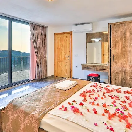 Apartment Exceptional With Private Indoor & Outdoor Pool, Jacuzzi & Impressive View In Kalkan, Kas *