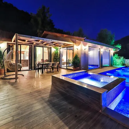 Exceptional With Private Indoor & Outdoor Pool, Jacuzzi & Impressive View In Kalkan, Kas Apartment